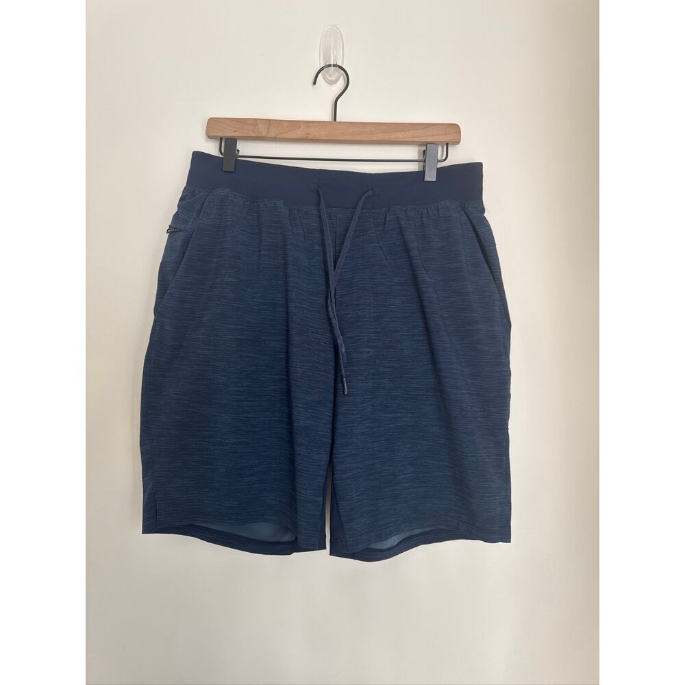 Lululemon T.H.E. Short 9" in Heather True Navy Size Large - Picture 2 of 8